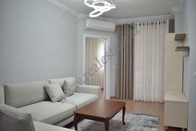 Apartament 2+1 me qira prane rruges se Kavajes ne Tirane